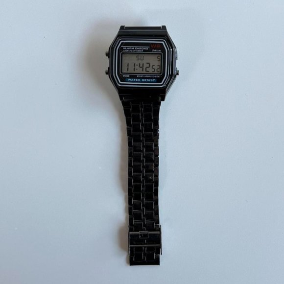Y2K 2000s vintage style black stainless steel digital watch - Picture 8 of 8